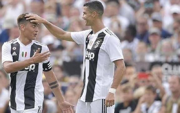  佛罗伦萨新援闪光，冈萨雷斯首秀造三球  